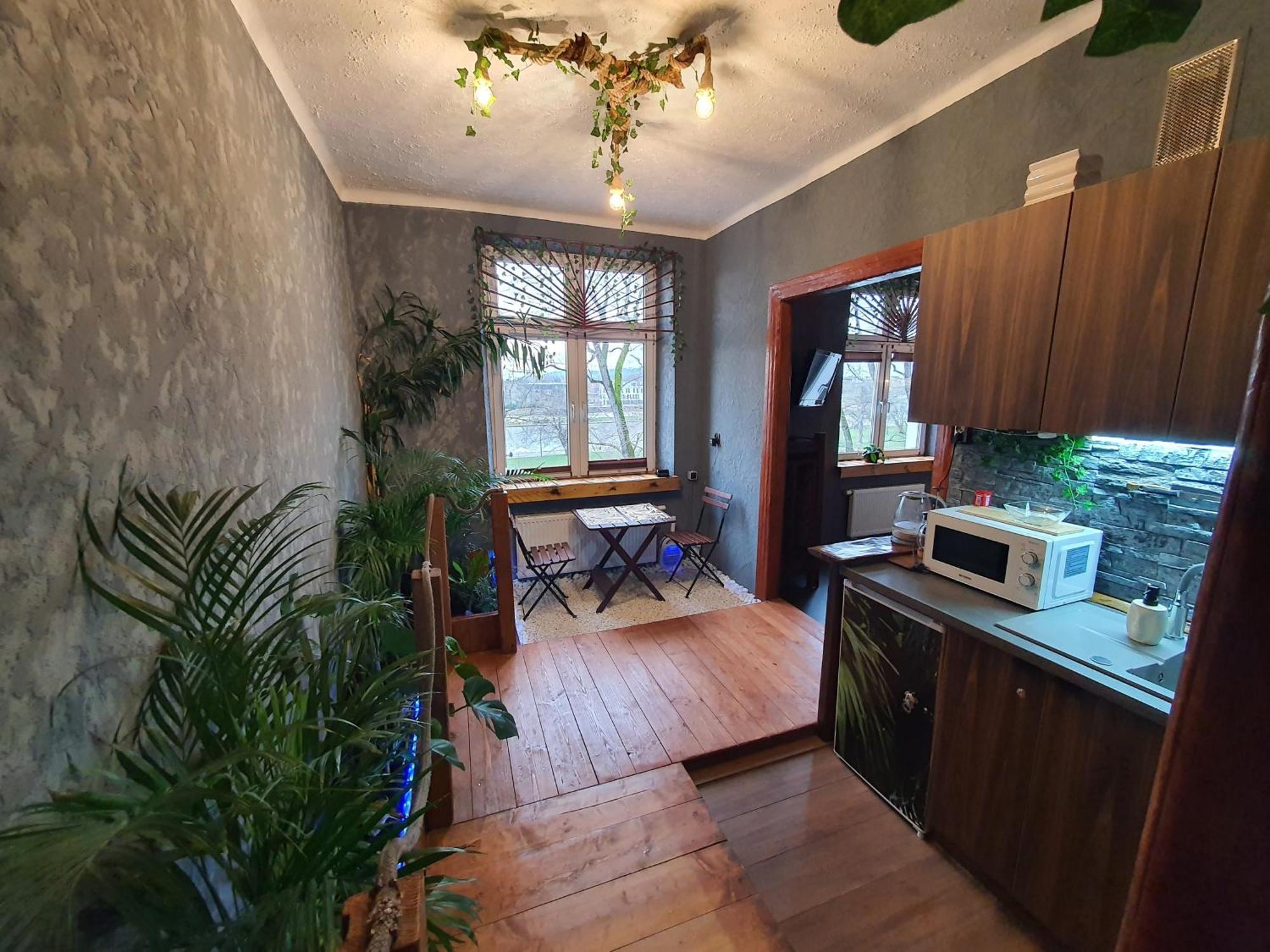 Tropicana Jacuzzi Apartment Краков Экстерьер фото